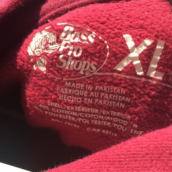 Two hoodies from cabbalas one bass pro shop and other is cabbalas store - Picture 3 of 5